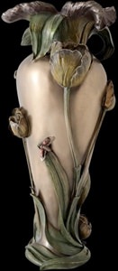 Elegant bronzefarvet pynte vase i Art Nouveau-stil med naturinspireret design